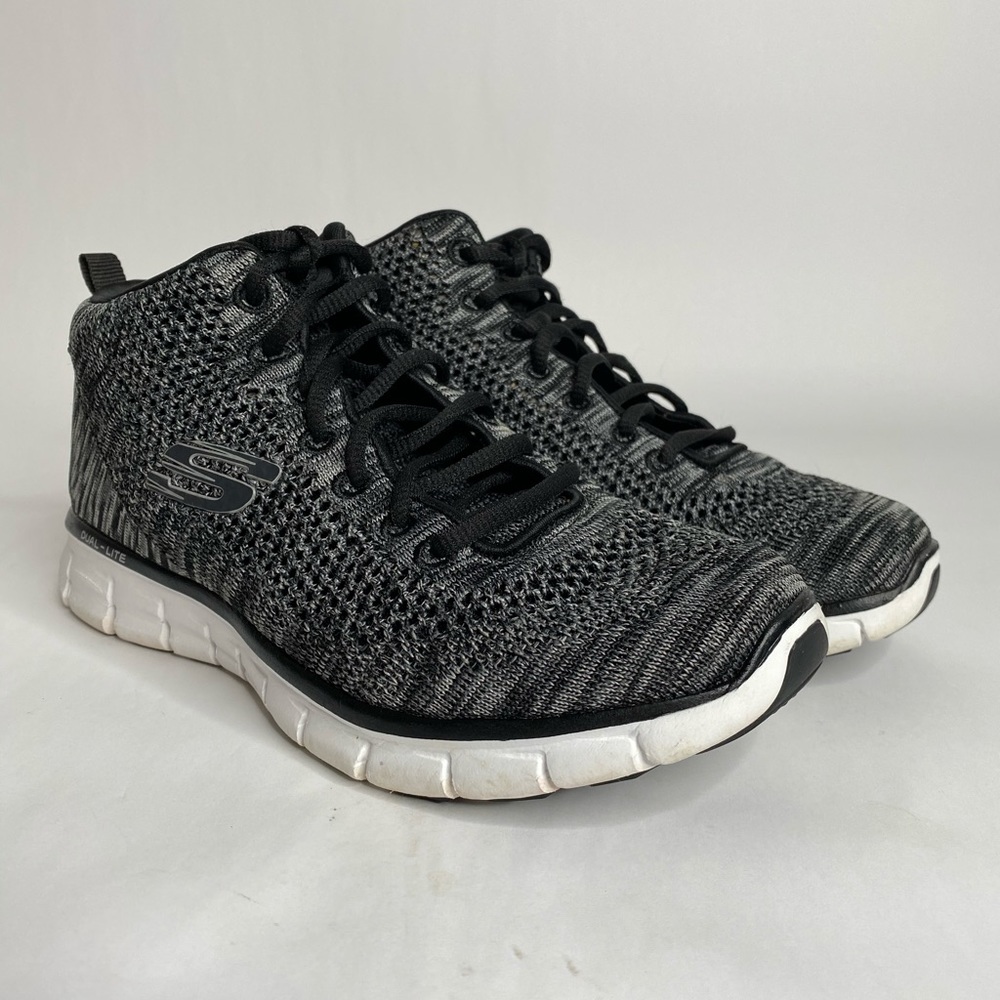 Skechers women’s Skech-Knit Dual Lite Mid Top